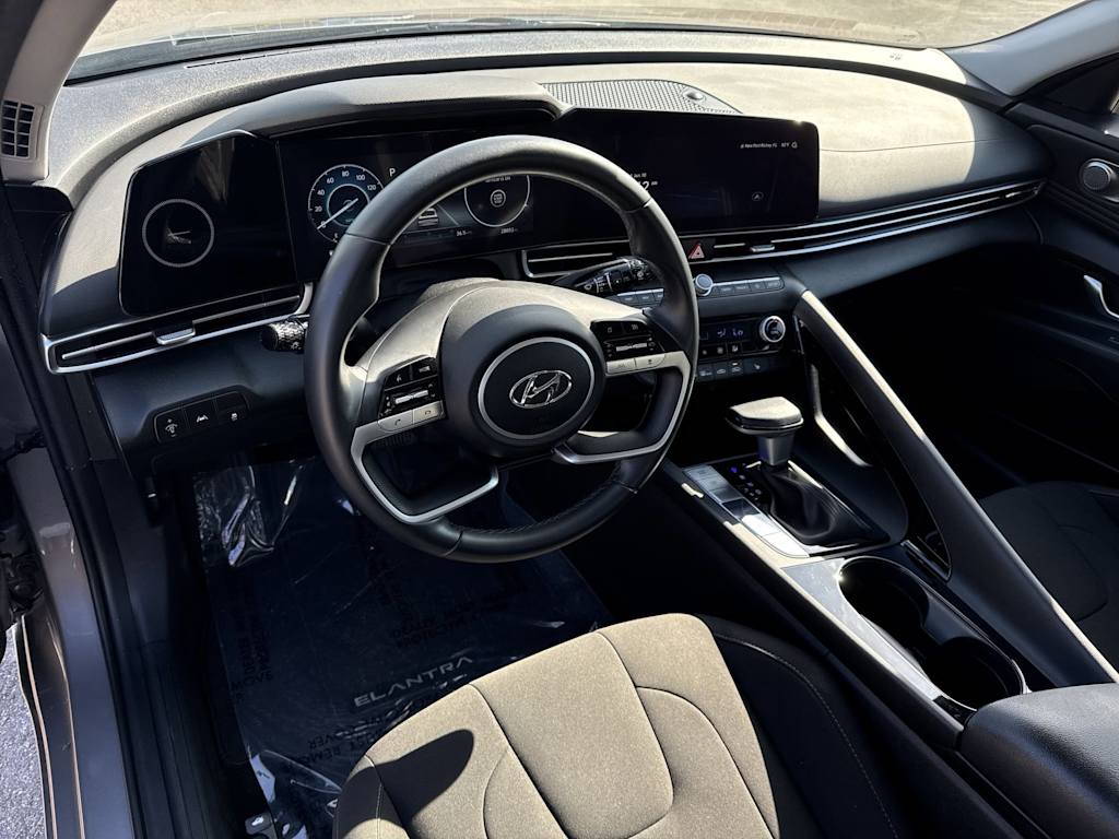 Thumbnail: 2023 Hyundai Elantra - 2