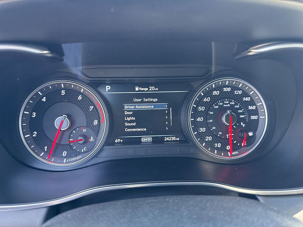 Thumbnail: 2021 Genesis G70 - 34