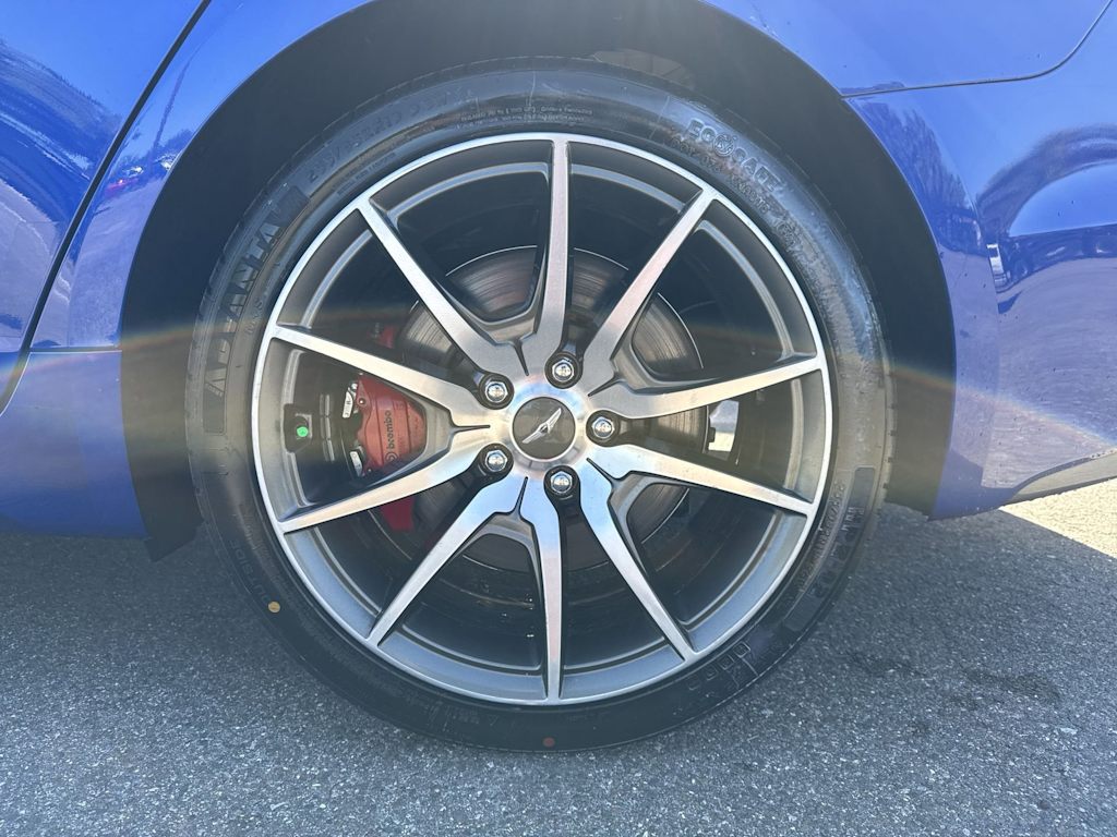 Thumbnail: 2021 Genesis G70 - 8