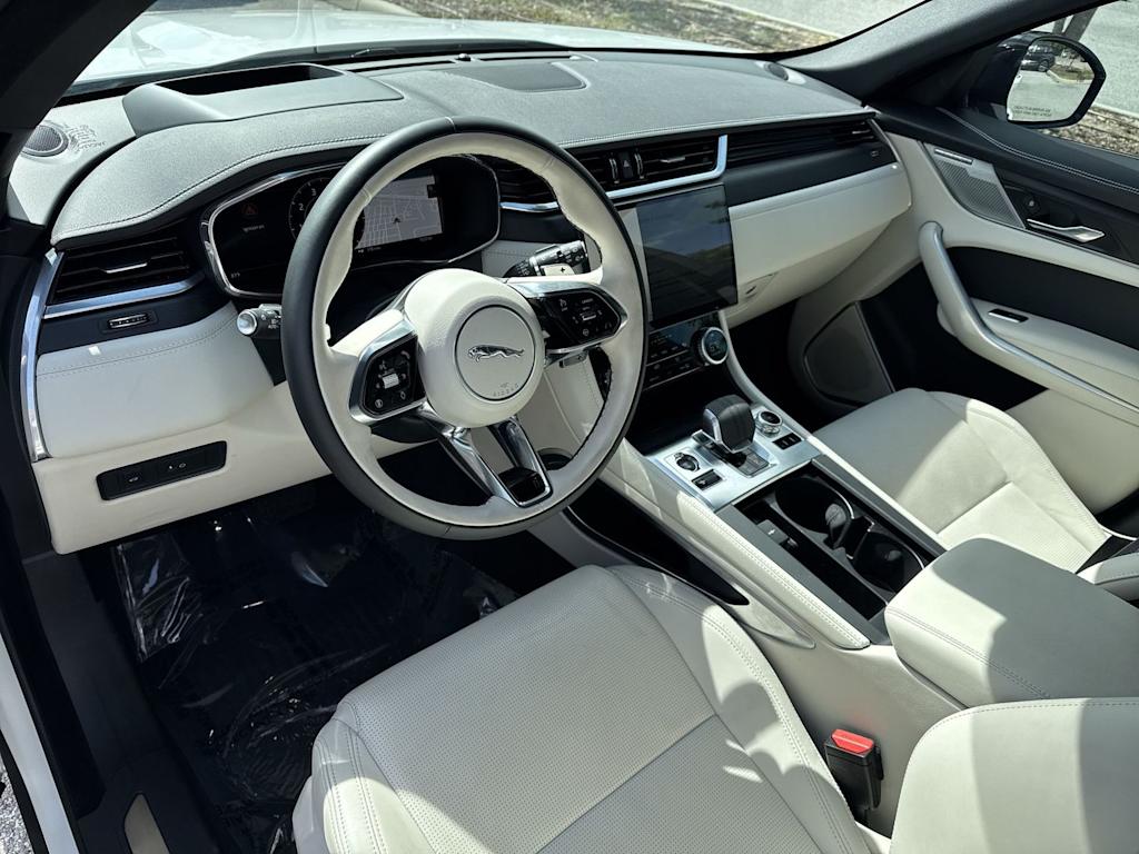 Thumbnail: 2026 Jaguar F-Pace - 2
