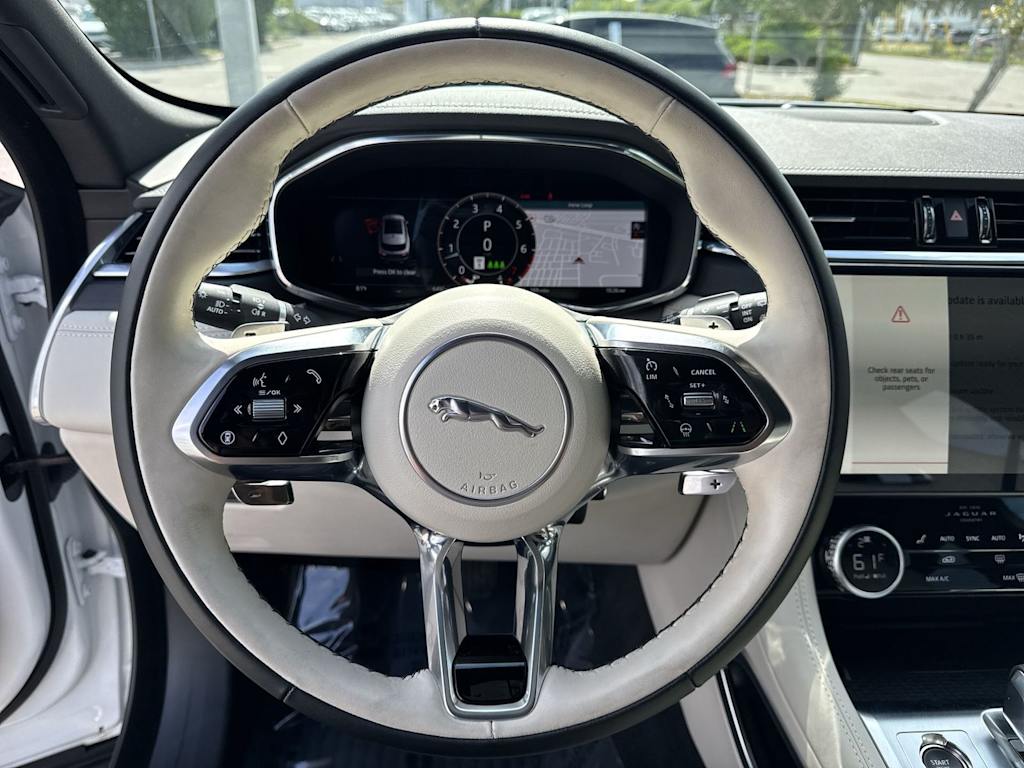 Thumbnail: 2026 Jaguar F-Pace - 14