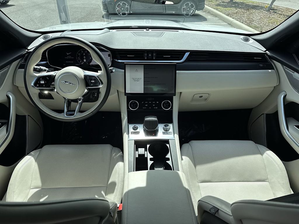 Thumbnail: 2026 Jaguar F-Pace - 10
