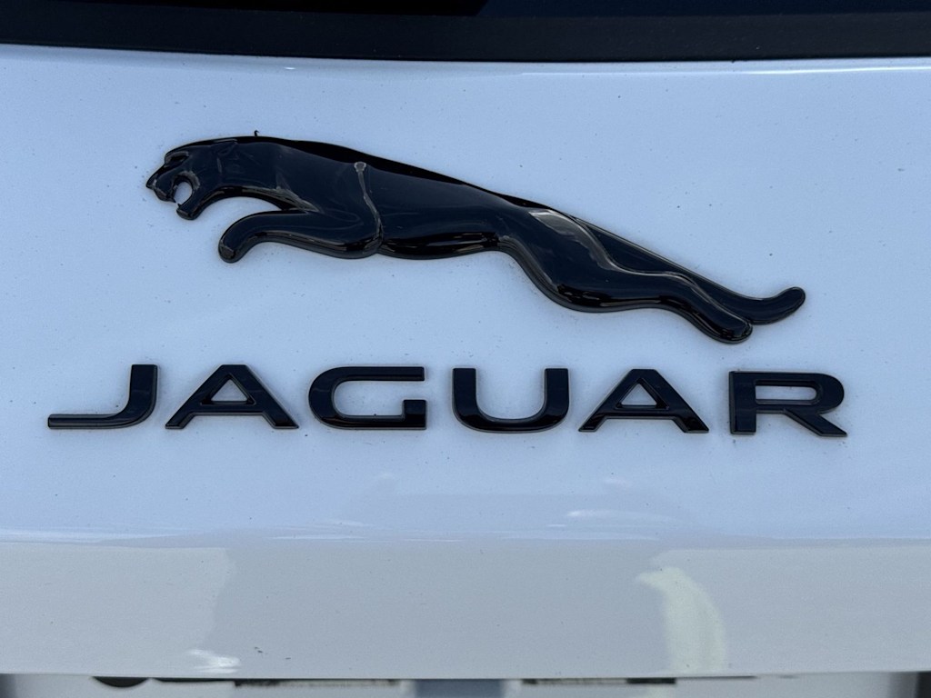 Thumbnail: 2026 Jaguar F-Pace - 23