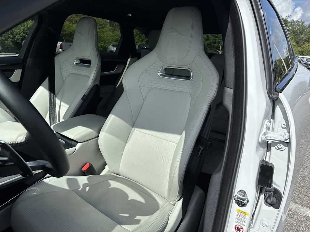 Thumbnail: 2026 Jaguar F-Pace - 11