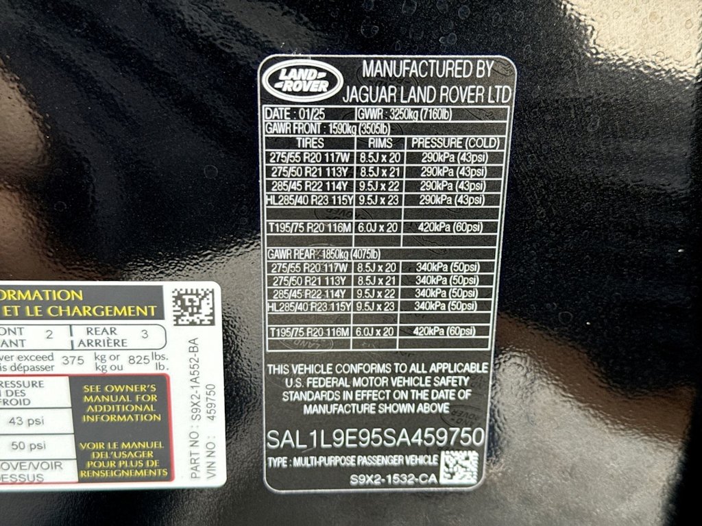Thumbnail: 2025 Land Rover Range Rover Sport - 18