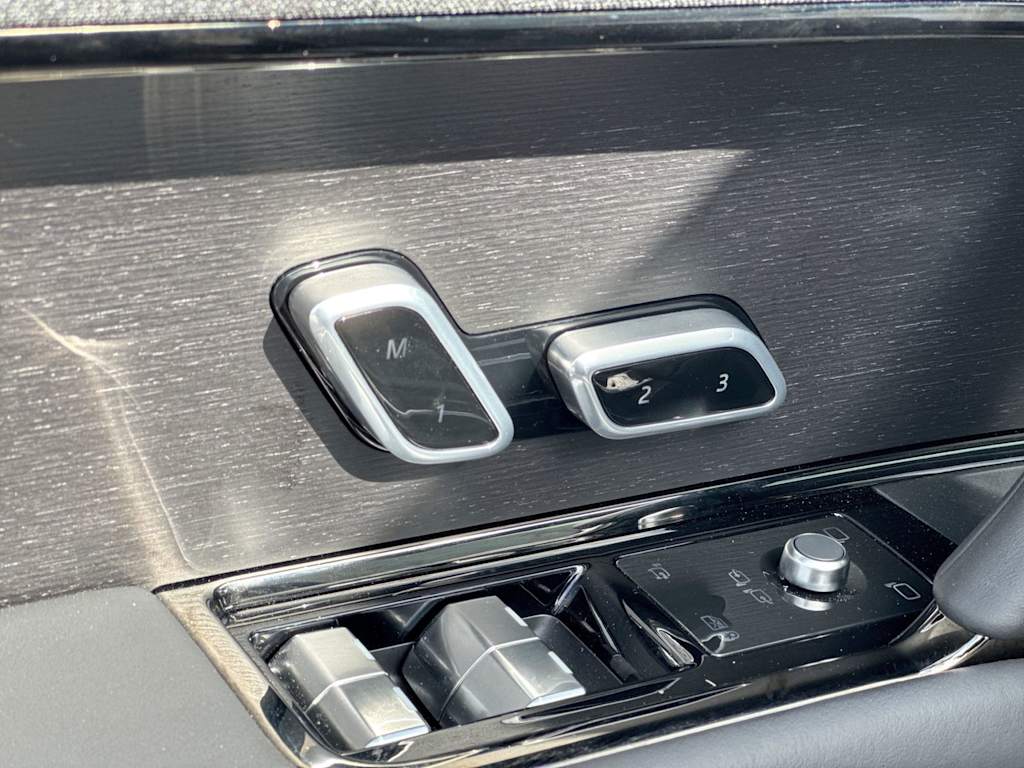 Thumbnail: 2025 Land Rover Range Rover Sport - 32