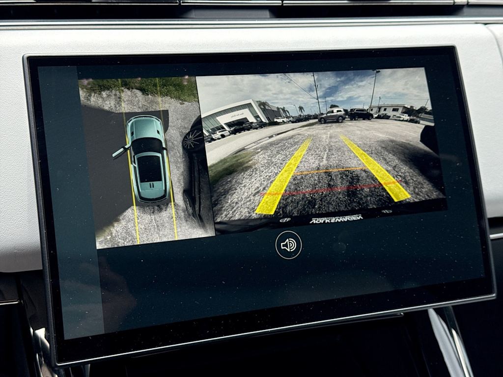 Thumbnail: 2025 Land Rover Range Rover Sport - 39