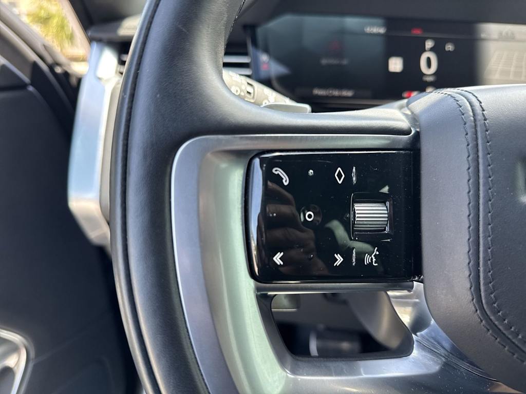 Thumbnail: 2023 Land Rover Range Rover - 27