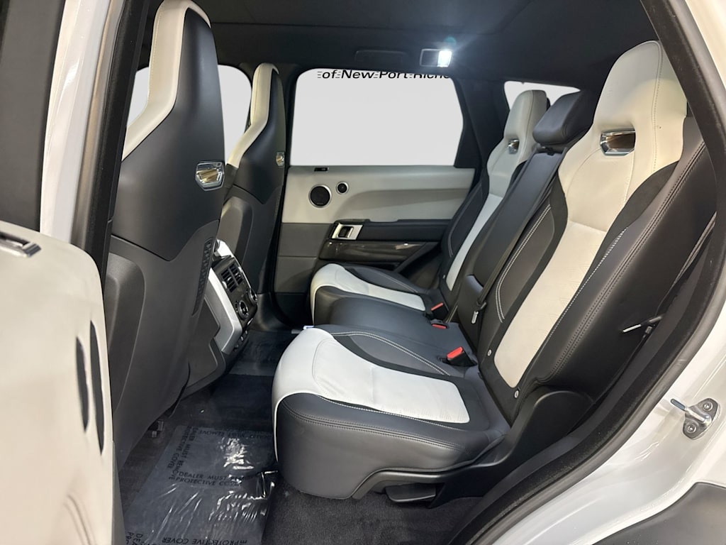 Thumbnail: 2022 Land Rover Range Rover Sport - 32