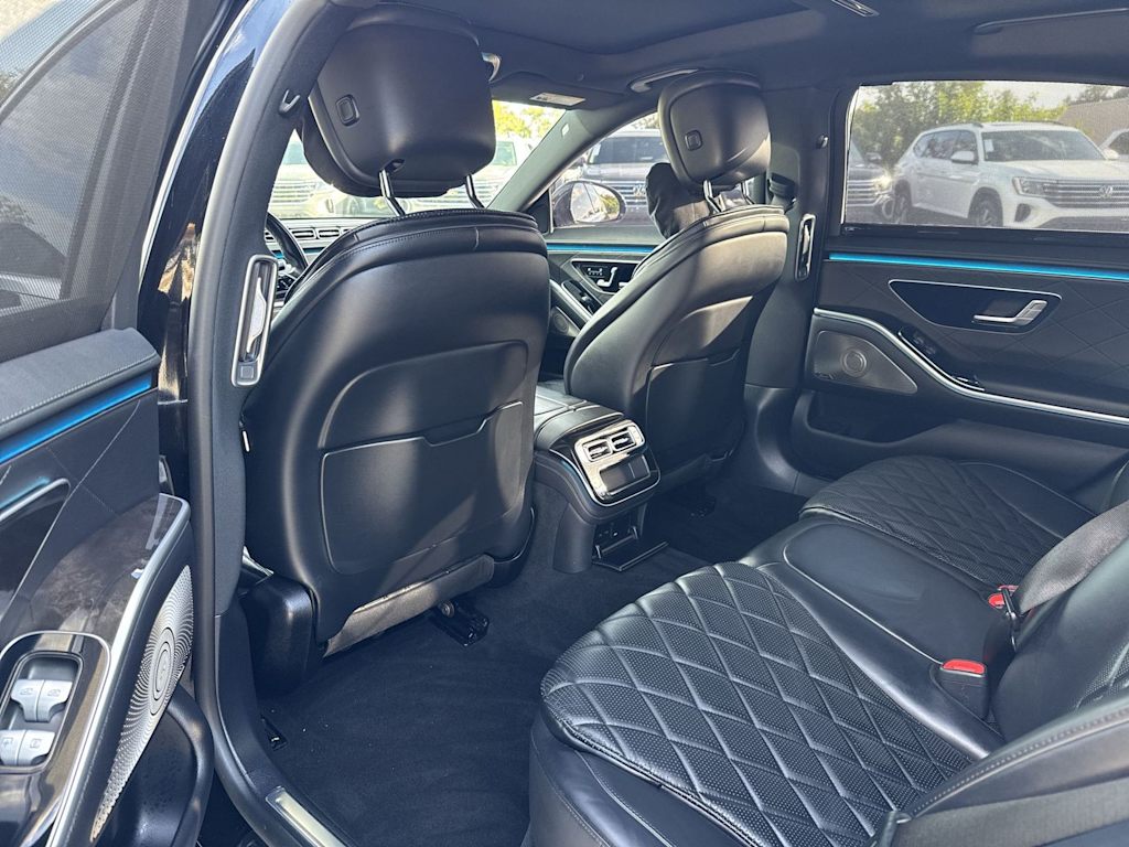 Thumbnail: 2022 Mercedes-Benz S-Class - 12