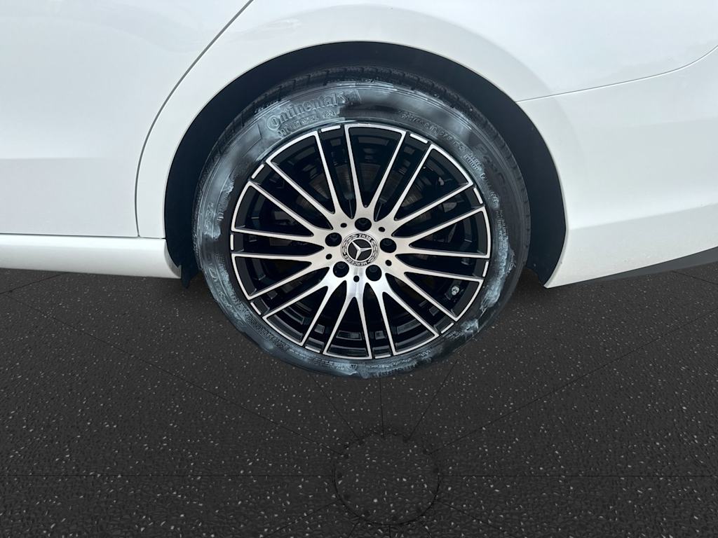 Thumbnail: 2025 Mercedes-Benz C-Class - 8