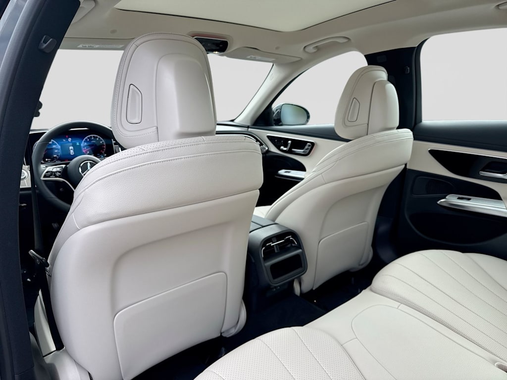 Thumbnail: 2026 Mercedes-Benz E-Class - 13