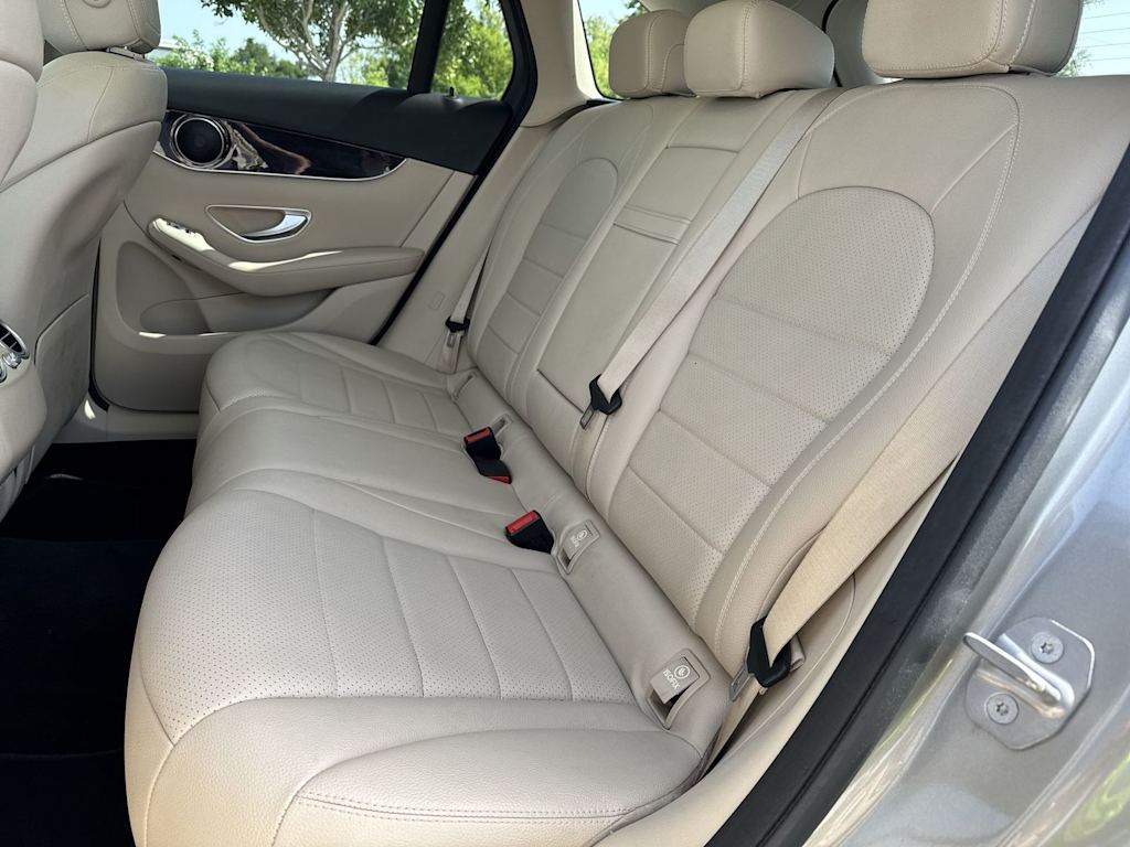 Thumbnail: 2021 Mercedes-Benz GLC - 31