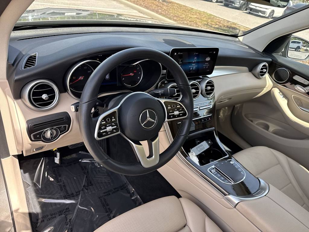 Thumbnail: 2021 Mercedes-Benz GLC - 2