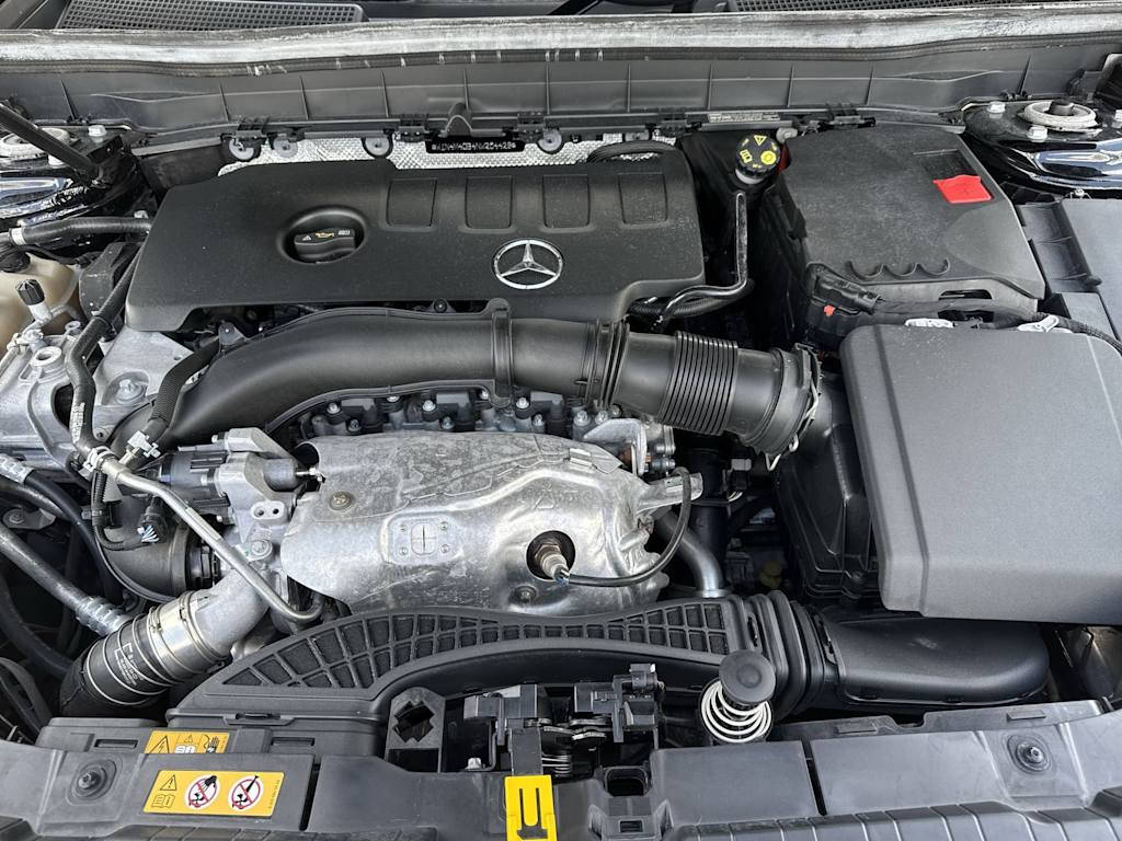 Thumbnail: 2022 Mercedes-Benz GLB - 23