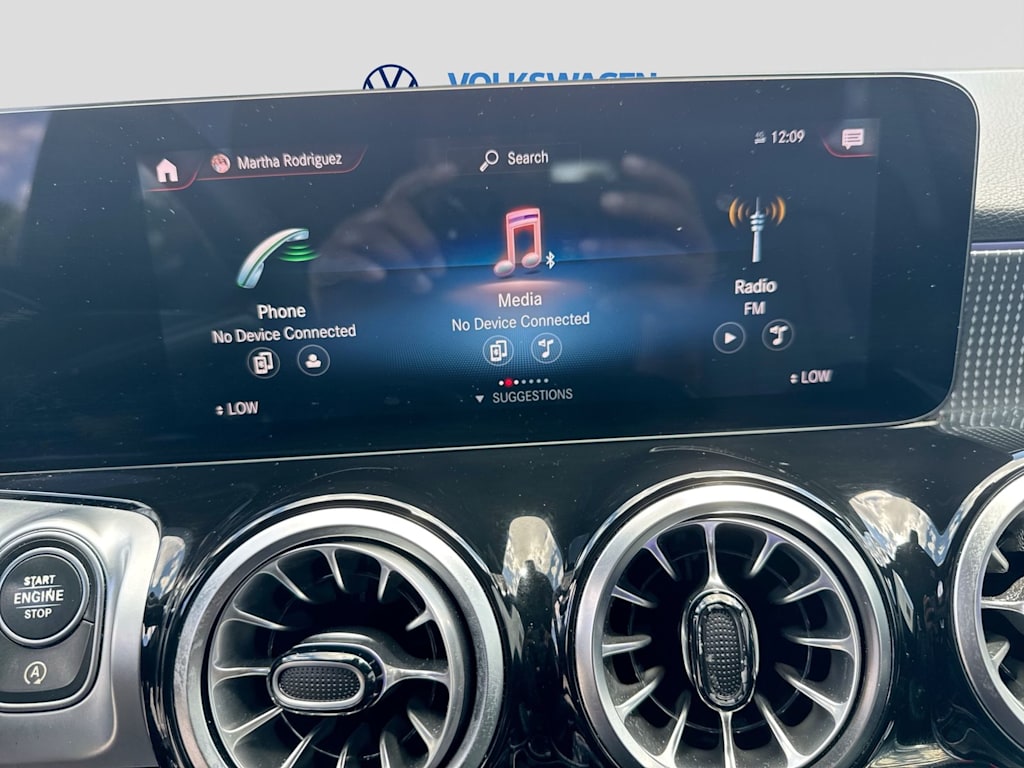 Thumbnail: 2022 Mercedes-Benz GLB - 15