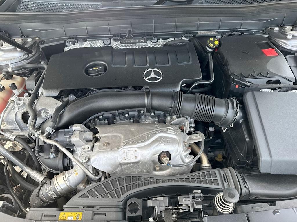 Thumbnail: 2022 Mercedes-Benz GLB - 9