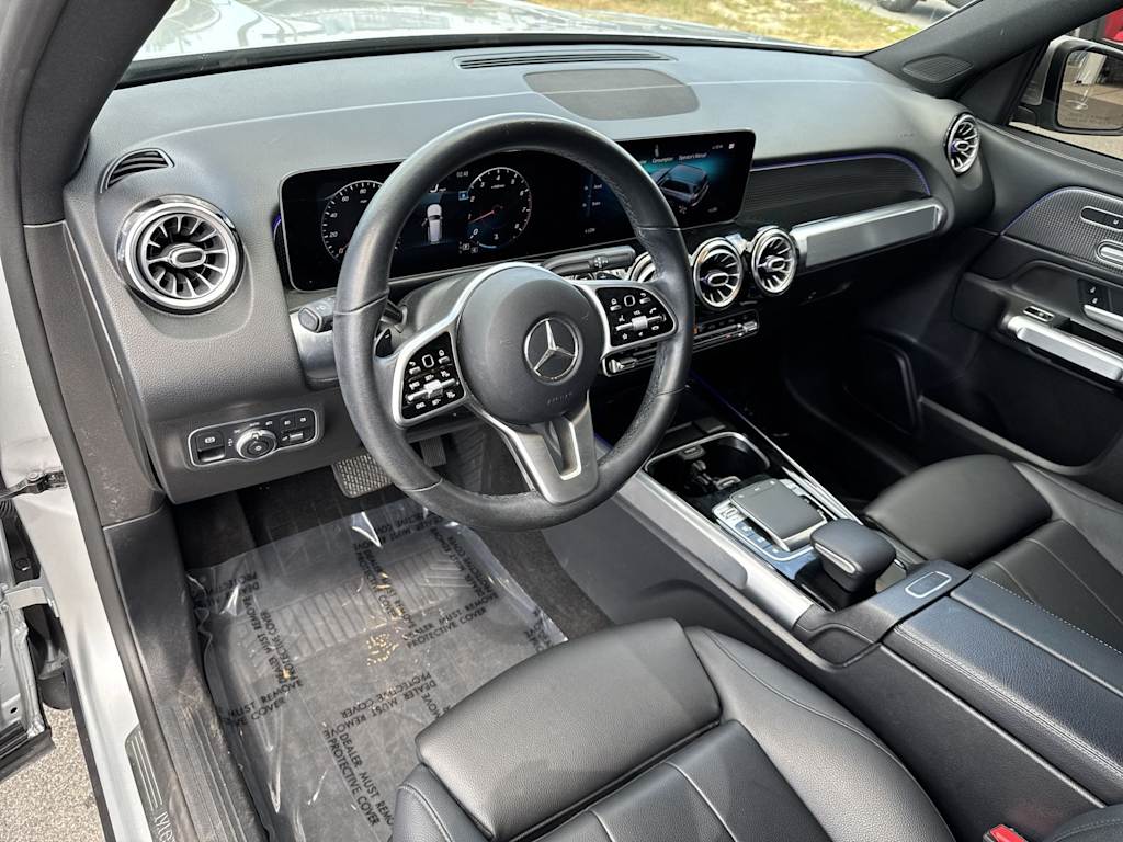 Thumbnail: 2020 Mercedes-Benz GLB - 2