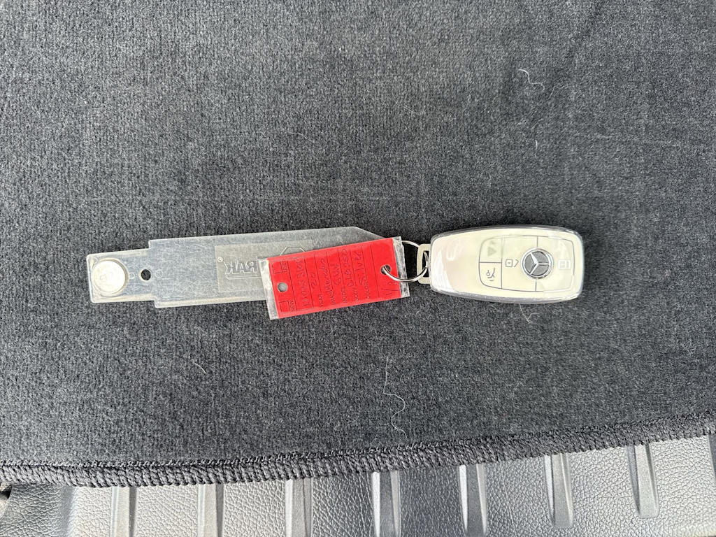 Thumbnail: 2020 Mercedes-Benz GLB - 18