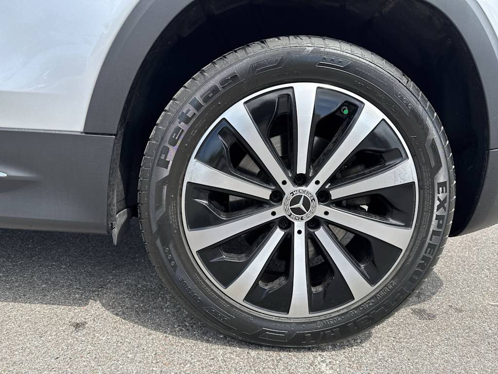 Thumbnail: 2020 Mercedes-Benz GLB - 8