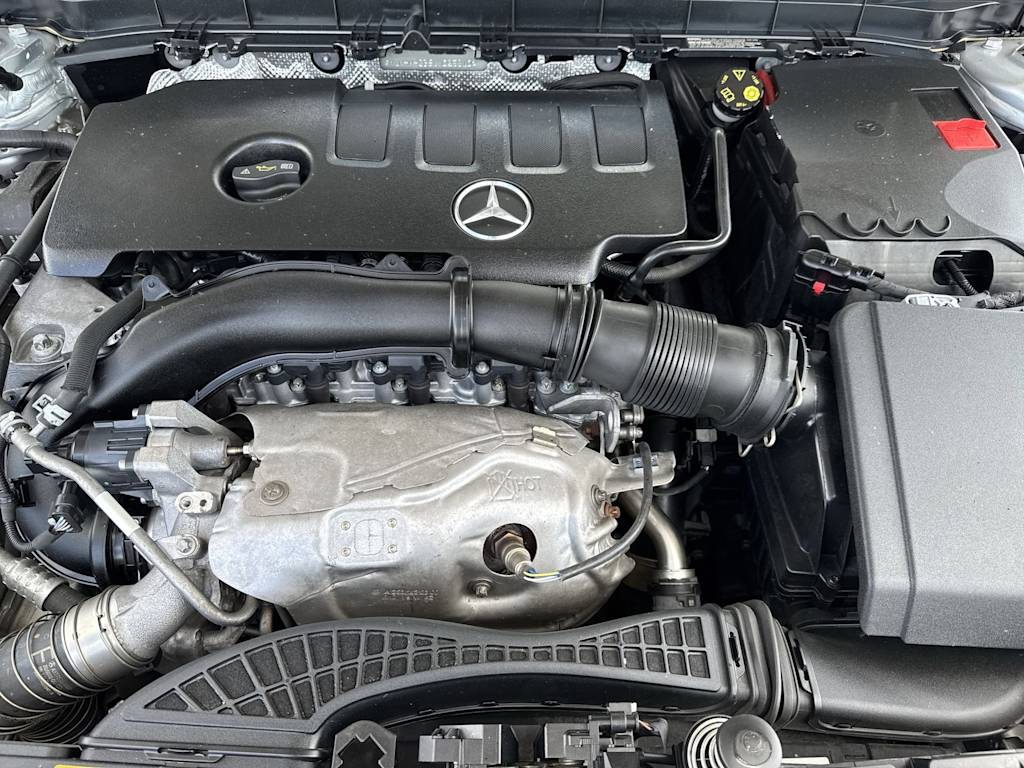 Thumbnail: 2020 Mercedes-Benz GLB - 9