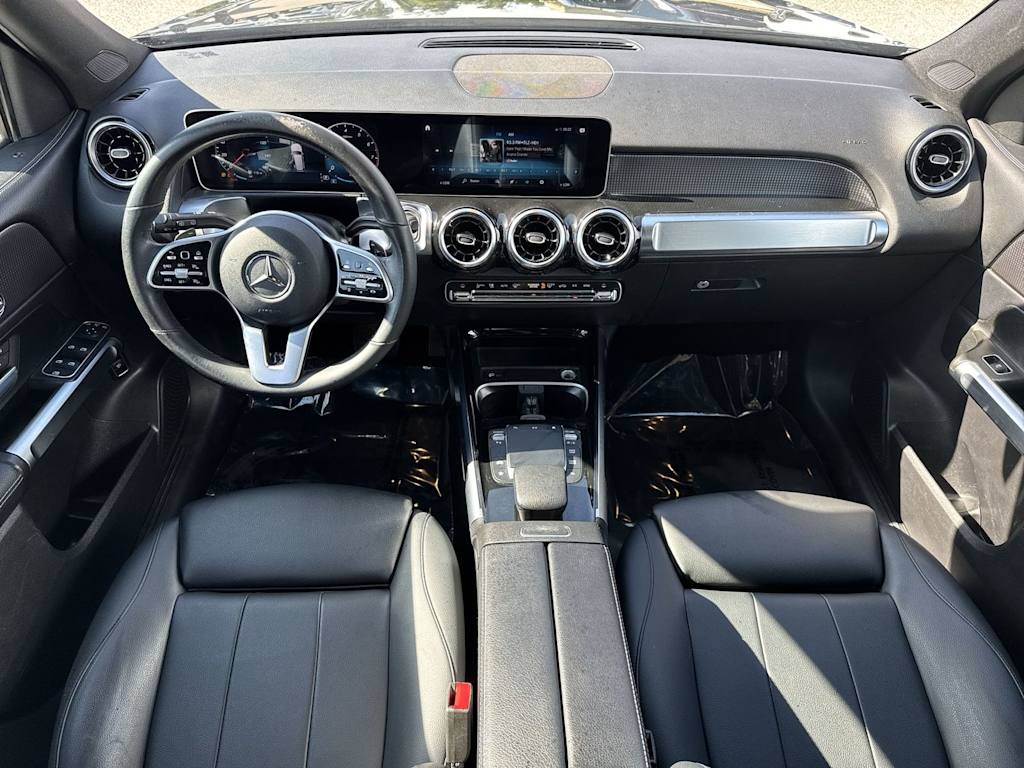 Thumbnail: 2021 Mercedes-Benz GLB - 2