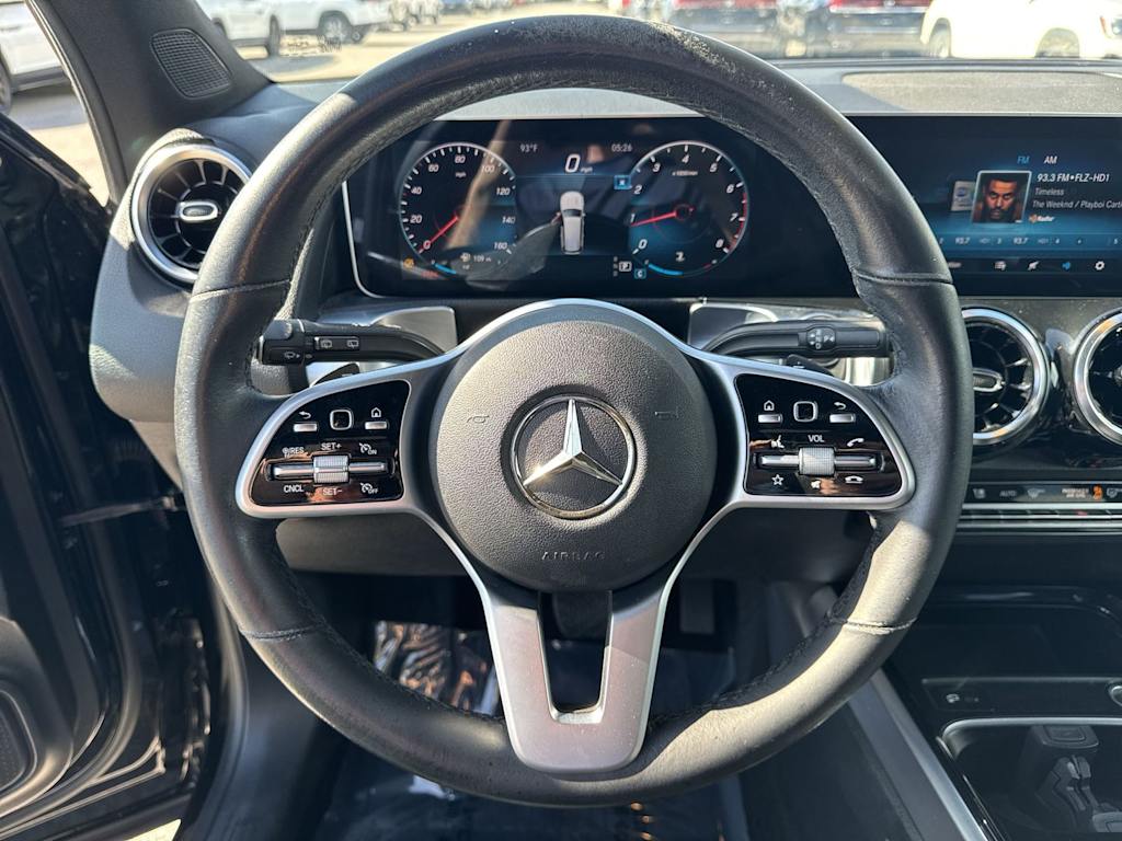 Thumbnail: 2021 Mercedes-Benz GLB - 10