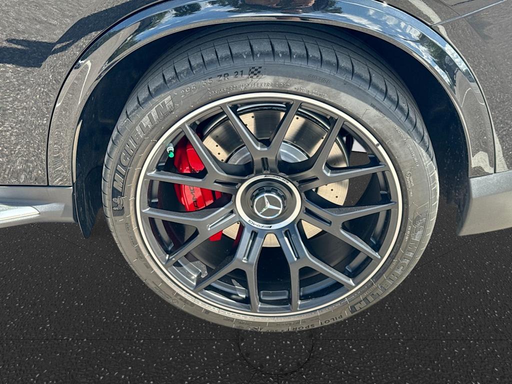 Thumbnail: 2025 Mercedes-Benz GLC - 8