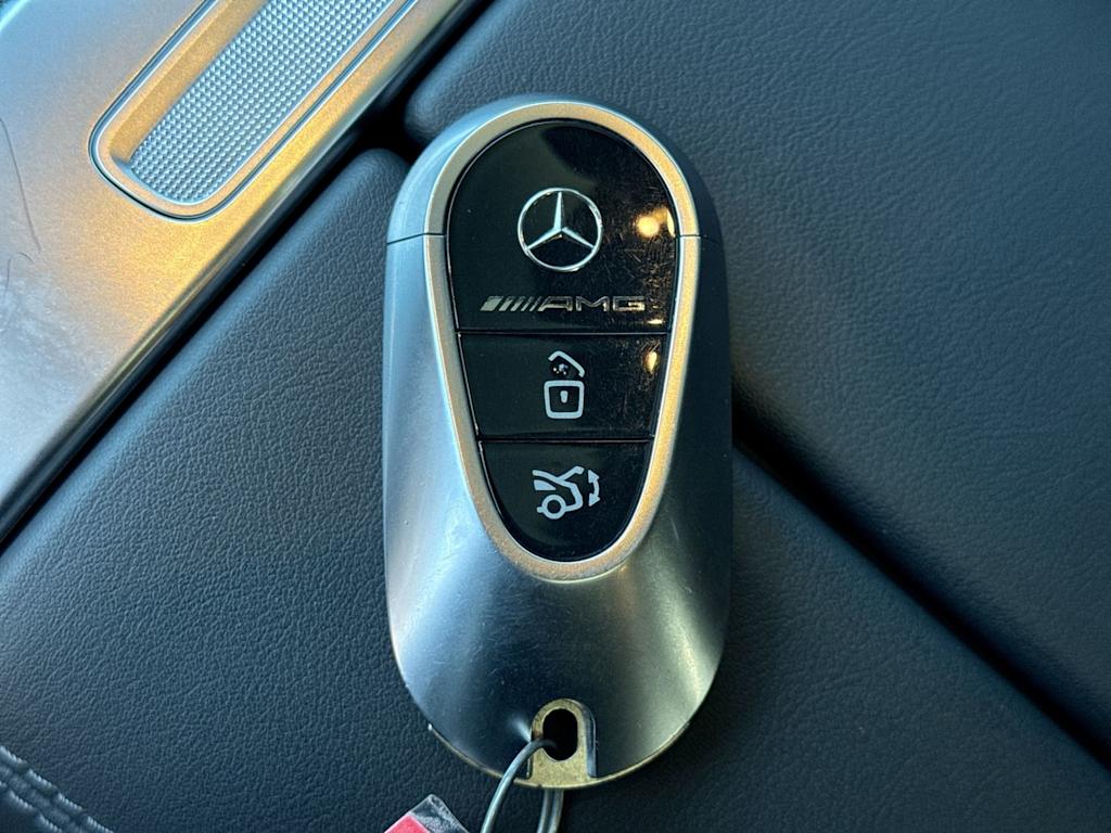 Thumbnail: 2025 Mercedes-Benz GLC - 18