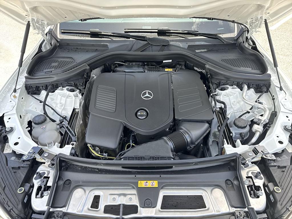 Thumbnail: 2026 Mercedes-Benz GLC - 9