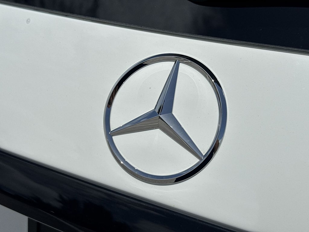 Thumbnail: 2026 Mercedes-Benz GLC - 27