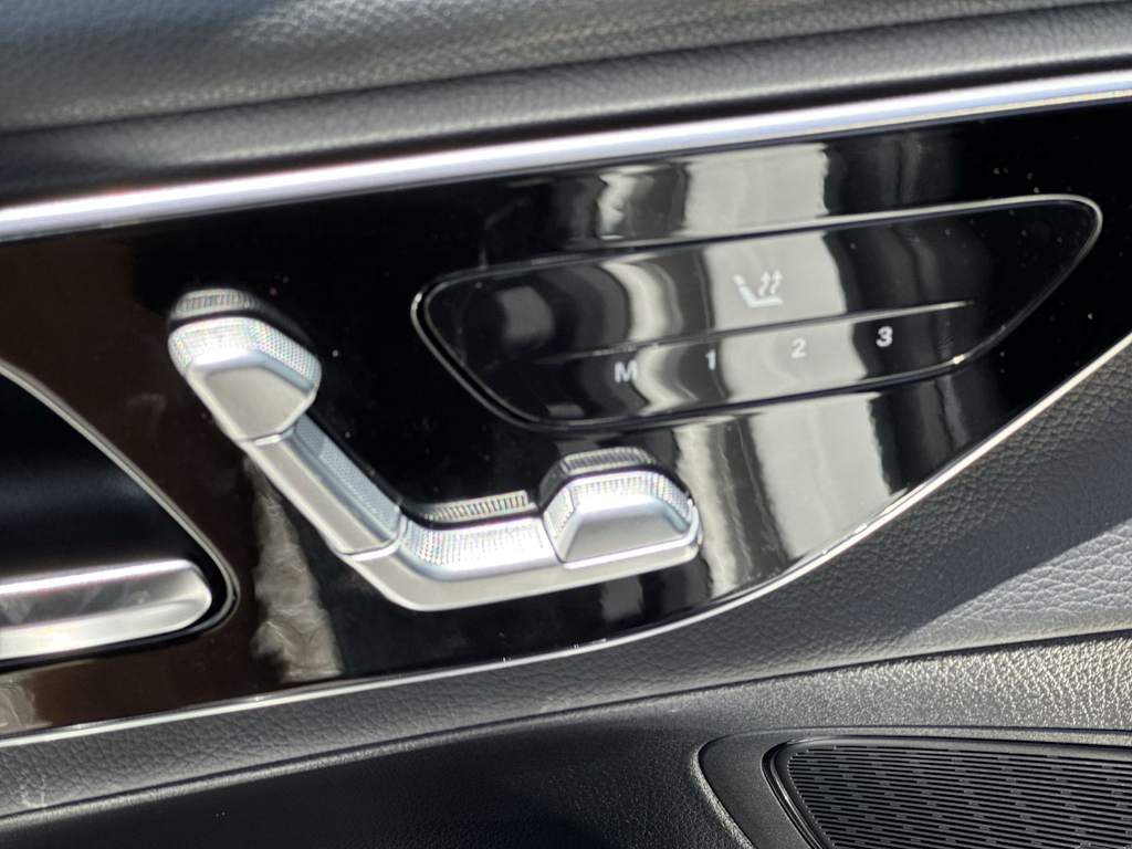 Thumbnail: 2026 Mercedes-Benz GLC - 15