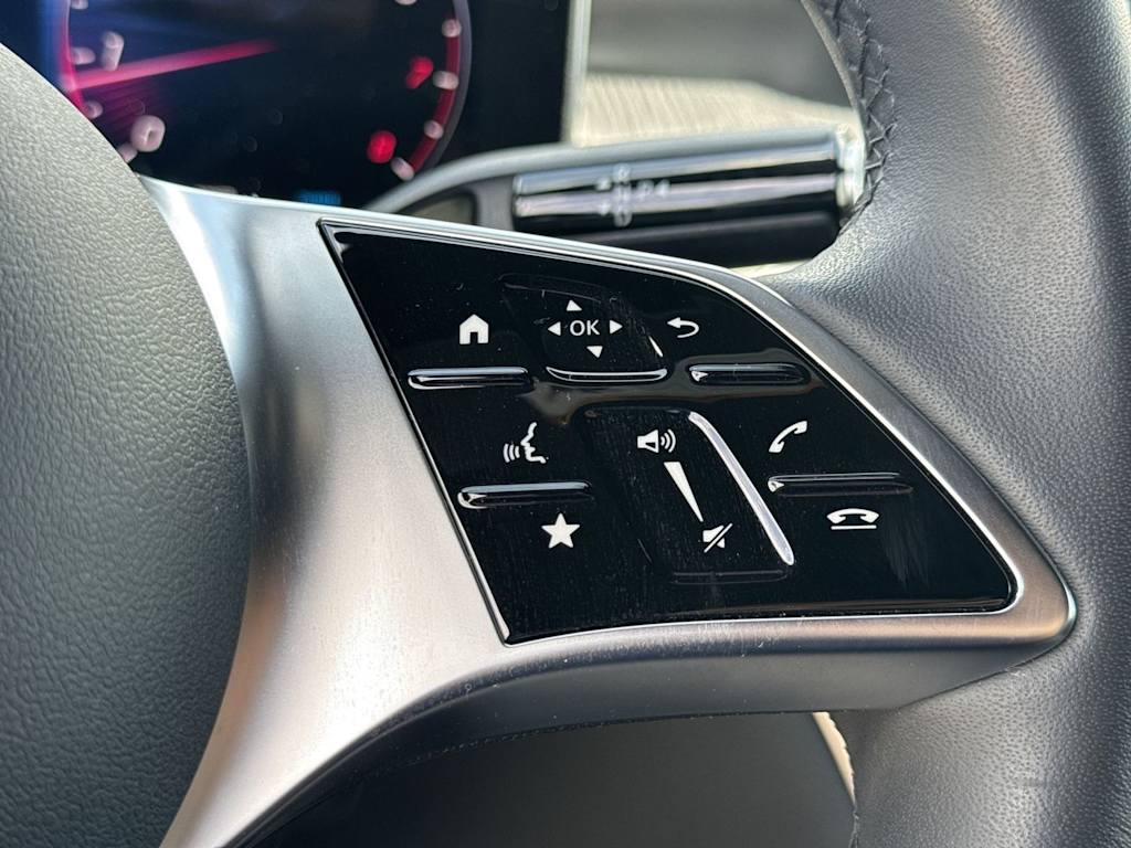 Thumbnail: 2026 Mercedes-Benz GLC - 31