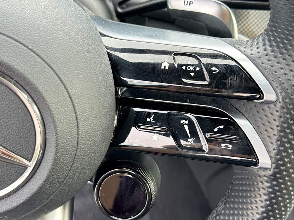 Thumbnail: 2025 Mercedes-Benz GLC - 32