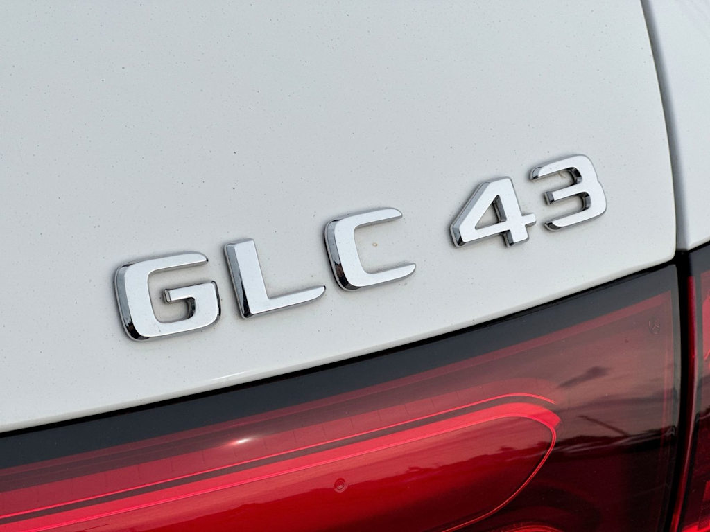 Thumbnail: 2025 Mercedes-Benz GLC - 26