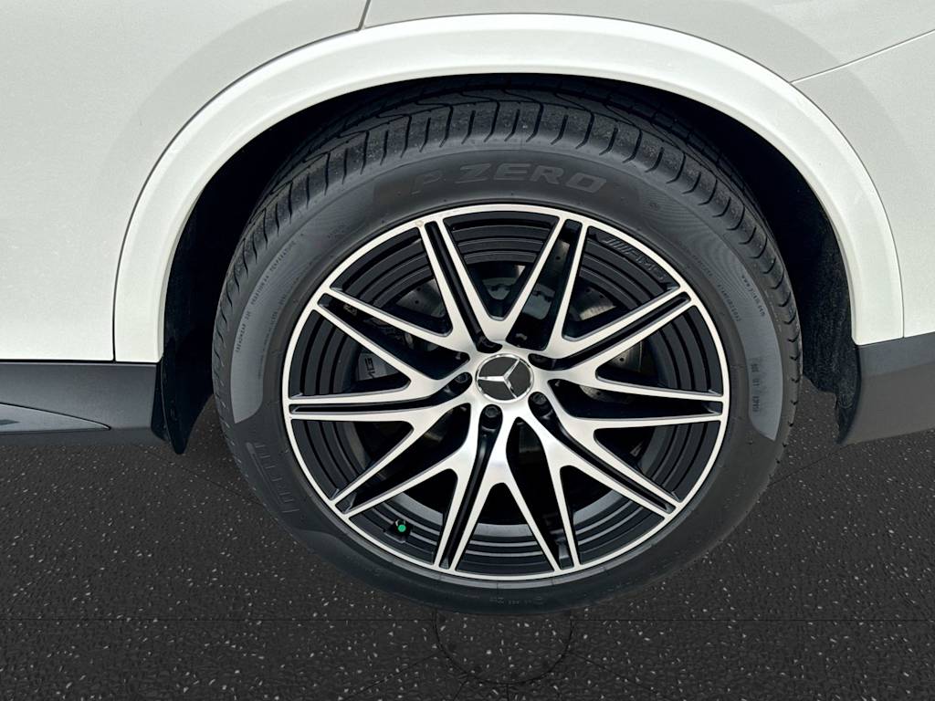 Thumbnail: 2025 Mercedes-Benz GLC - 8