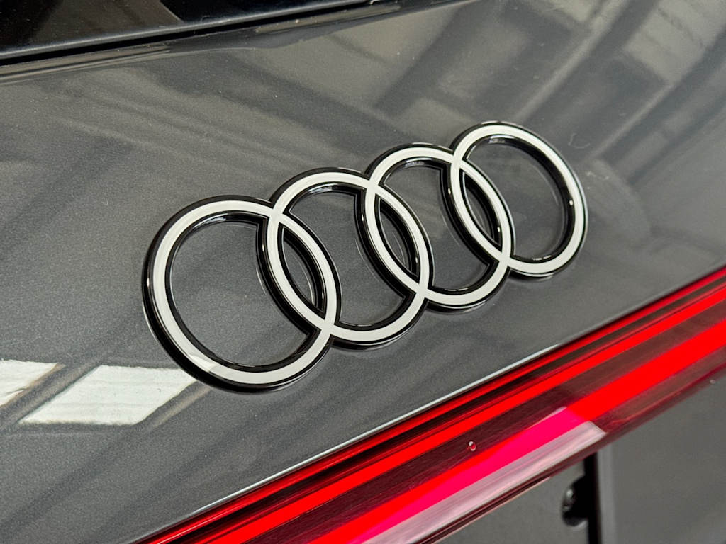 Thumbnail: 2025 Audi Q5 - 7