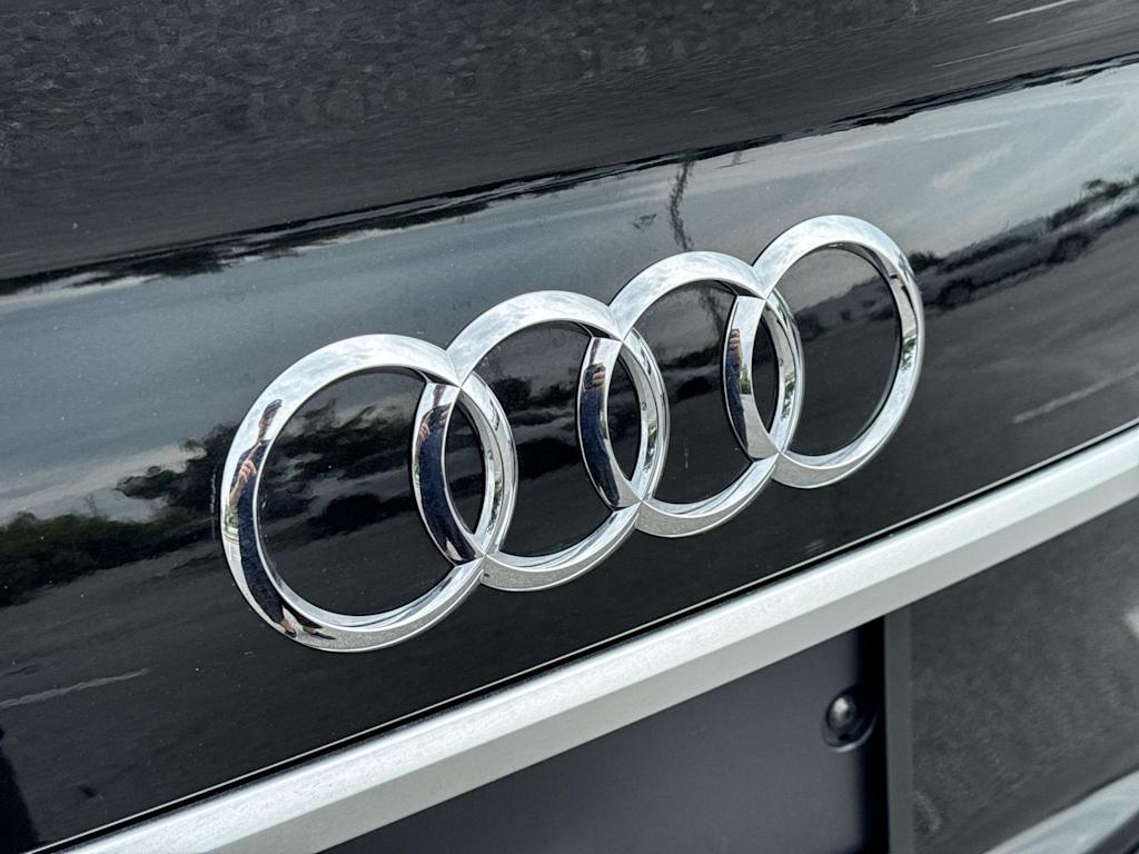 Thumbnail: 2023 Audi Q5 - 7