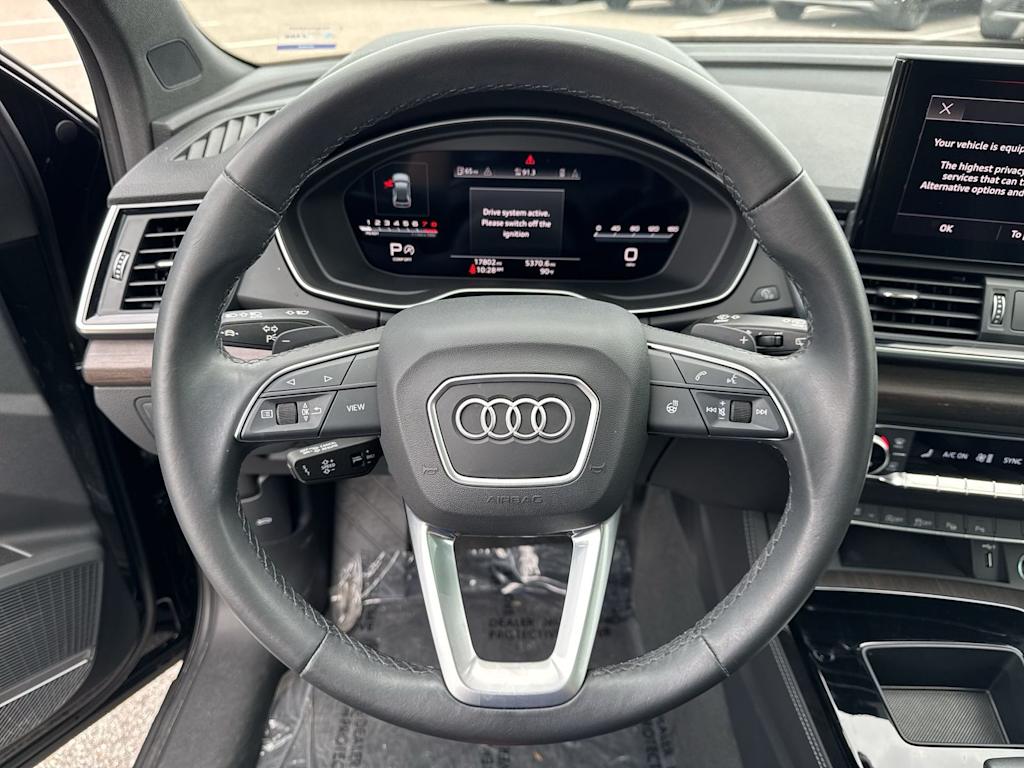 Thumbnail: 2023 Audi Q5 - 10