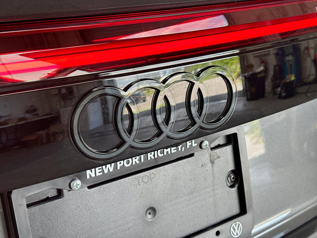 Thumbnail: 2026 Audi Q8 - 29