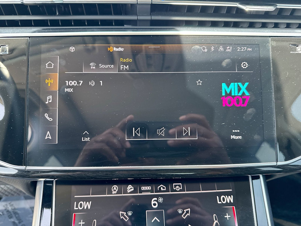 Thumbnail: 2023 Audi Q7 - 15