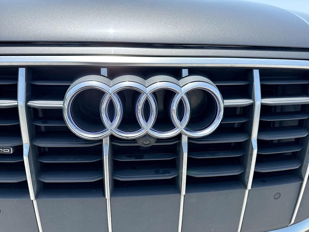 Thumbnail: 2023 Audi Q7 - 7