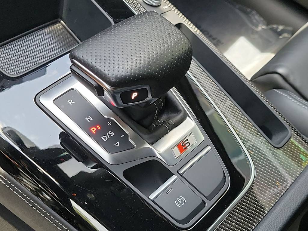 Thumbnail: 2023 Audi SQ5 - 16