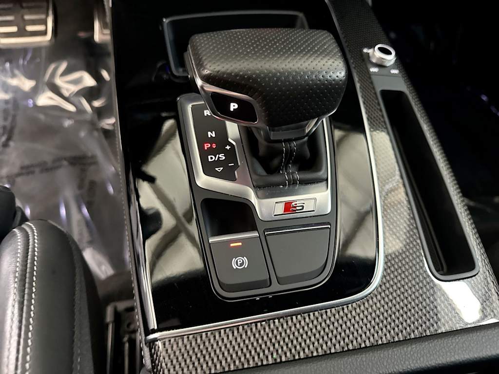 Thumbnail: 2023 Audi SQ5 - 42