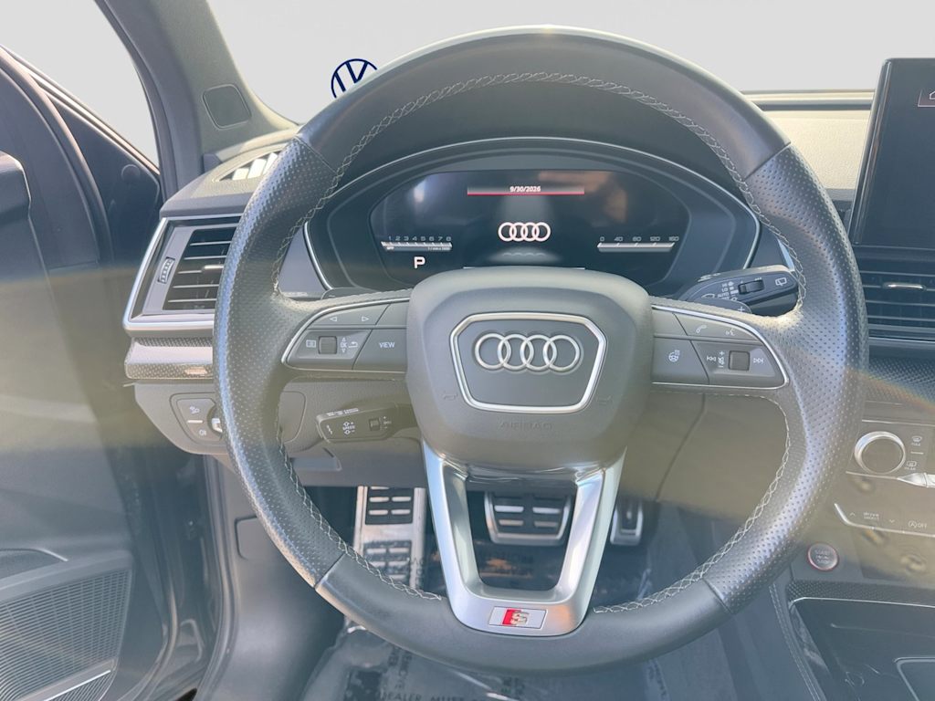 Thumbnail: 2023 Audi SQ5 - 13