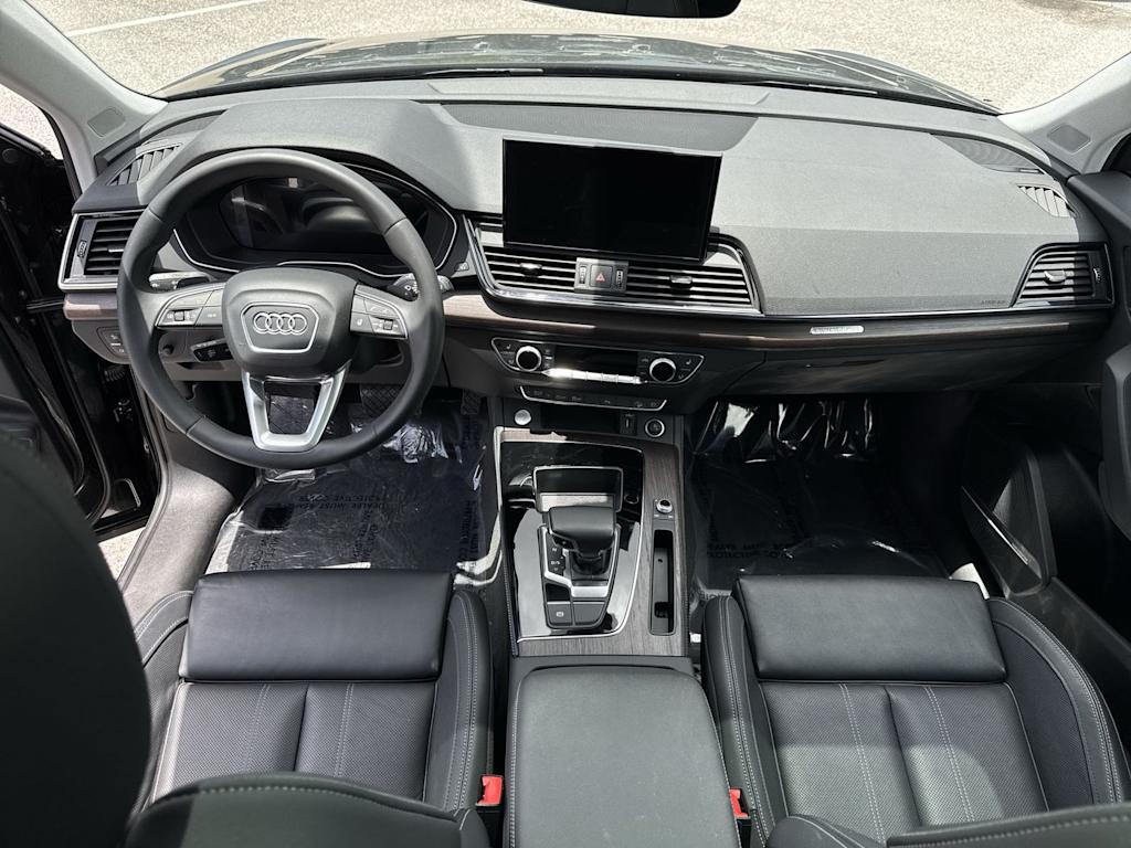 Thumbnail: 2023 Audi Q5 - 2