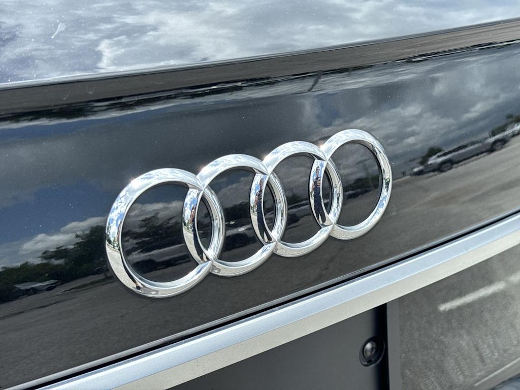 Thumbnail: 2023 Audi Q5 - 7