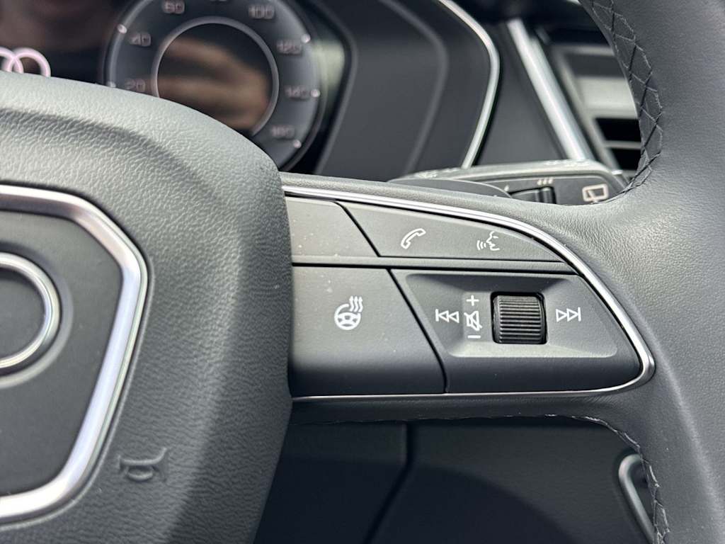 Thumbnail: 2023 Audi Q5 - 30