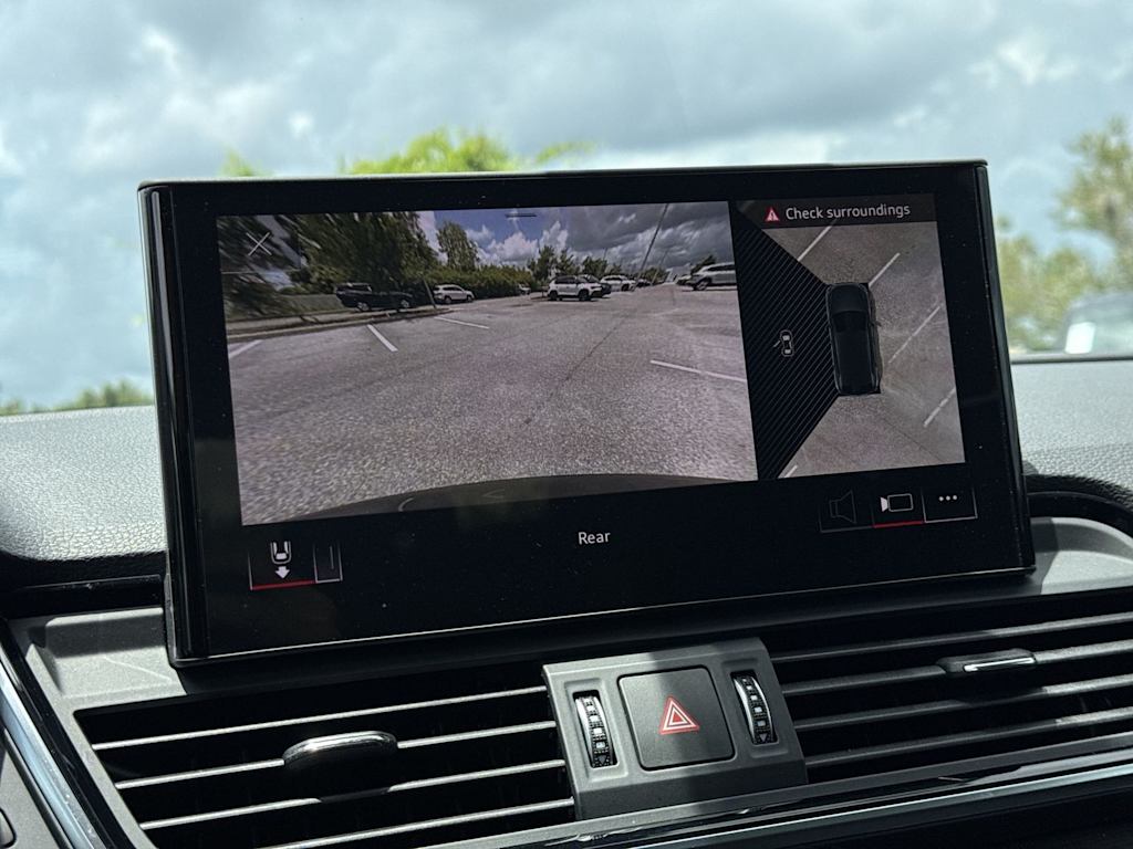 Thumbnail: 2023 Audi Q5 - 33