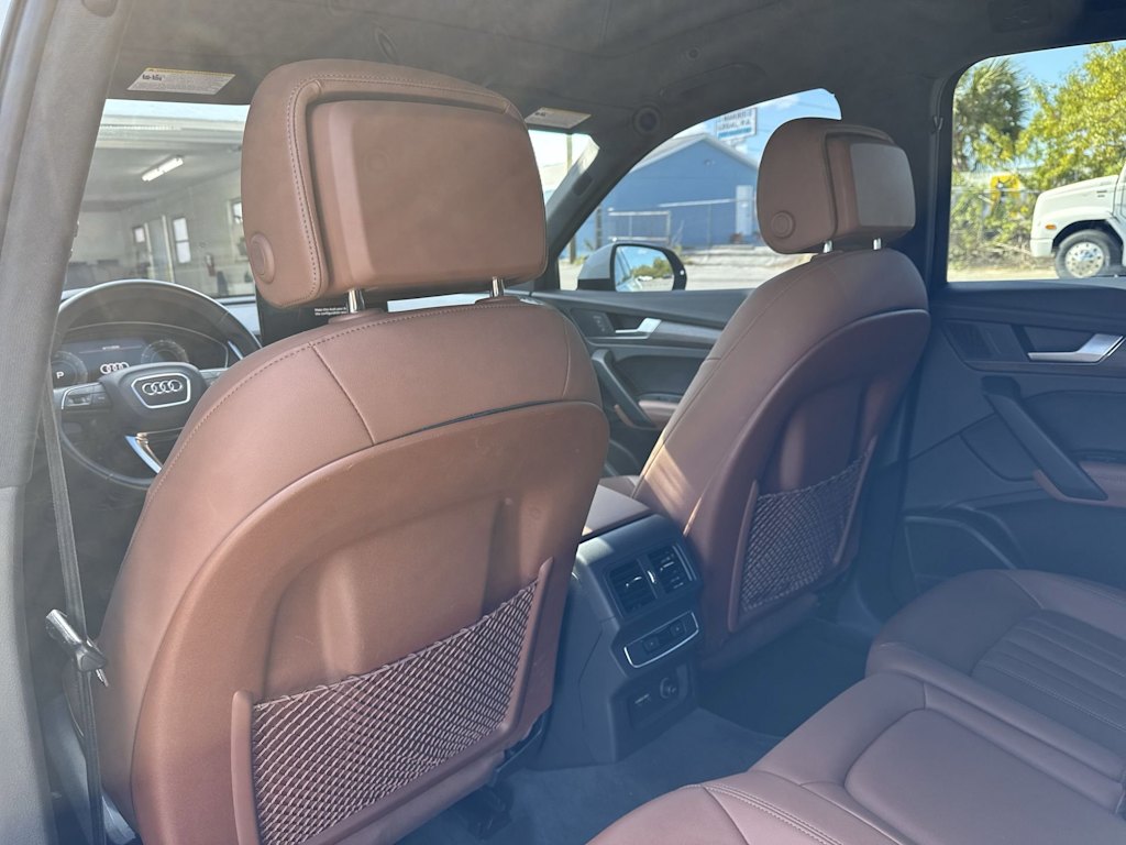 Thumbnail: 2022 Audi Q5 - 13